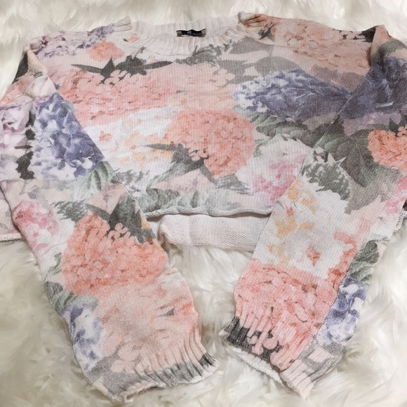 NWOT Show Me Your Mumu Cropped Varsity KnitSweater - Picture 7 of 11